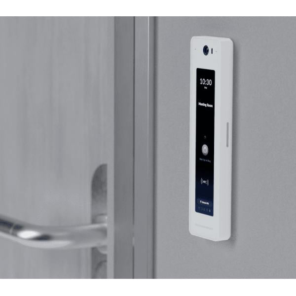 Ubiquiti - UA-G2-Pro - UniFi NFC card reader and intercom, Doorbell for unlock with video of visitor and two-way intercom, PIN unlocking on the screen, IP55 rain resistance (-10 to 45 C) UA [UA-G2-Pro]