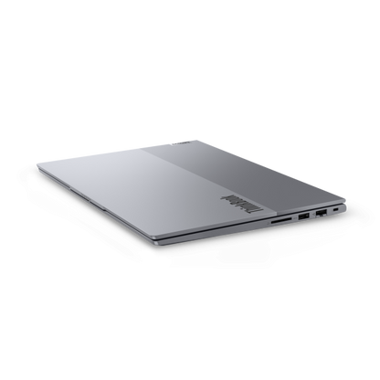 Lenovo ThinkBook 14 Intel Core Ultra 5 125U Computer portatile 35,6 cm (14") WUXGA 8 GB DDR5-SDRAM 512 GB SSD Wi-Fi 6E (802.11ax) Windows 11 Pro Grigio [21MR006JIX]