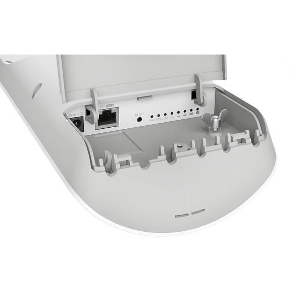 MikroTik, mANTBox 2 12s with 12dBi 120 degrees 2.4Ghz sector antenna, Dual Chain 802.11bgn wireless, 600MHz CPU, 64MB RAM, 1x Gigabit LAN, PSU, POE, pole mount, RouterOS L4 RB911G-2HPnD-12S [RB911G-2HPnD-12S]