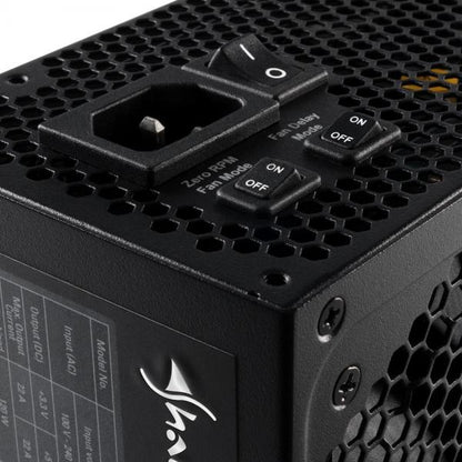 Sharkoon SilentStorm Cool Zero alimentatore per computer 650 W 20+4 pin ATX ATX Nero [SILENTSTORMCOOLZERO650]