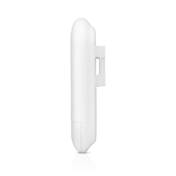 Ubiquiti - LOCO5AC - Compact, UISP-ready WiFi radio with 5 GHz, 10+ km link range, 450+ Mbps throughput, Dedicated spectral analysis radio LOCO5AC [LOCO5AC]