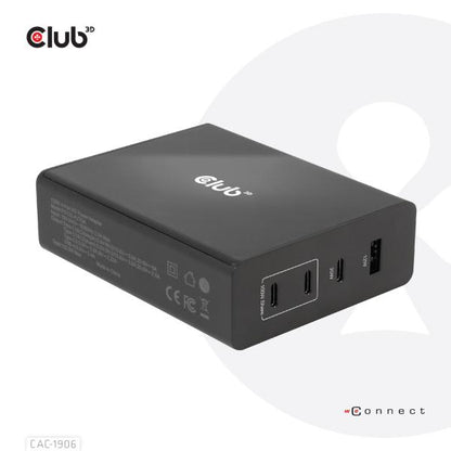 CLUB3D TRAVEL CHARGER 132W GAN TECHNOLOGY, FOUR PORT USB TYPE-A AND -C, POWER DELIVERY(PD) 3.0 SUPPO [CAC-1906]